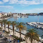 Ana Apartment Split